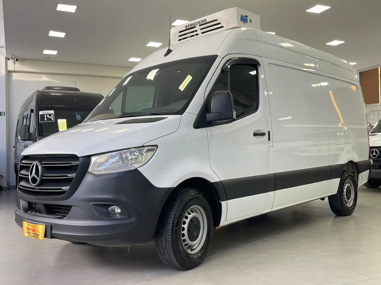 Mercedes-Benz Sprinter 2.0 CDI DIESEL FURGÃO 315 STREET LONGO MANUAL