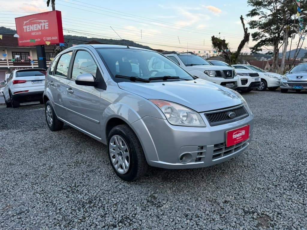 Ford Fiesta 1.6 completo