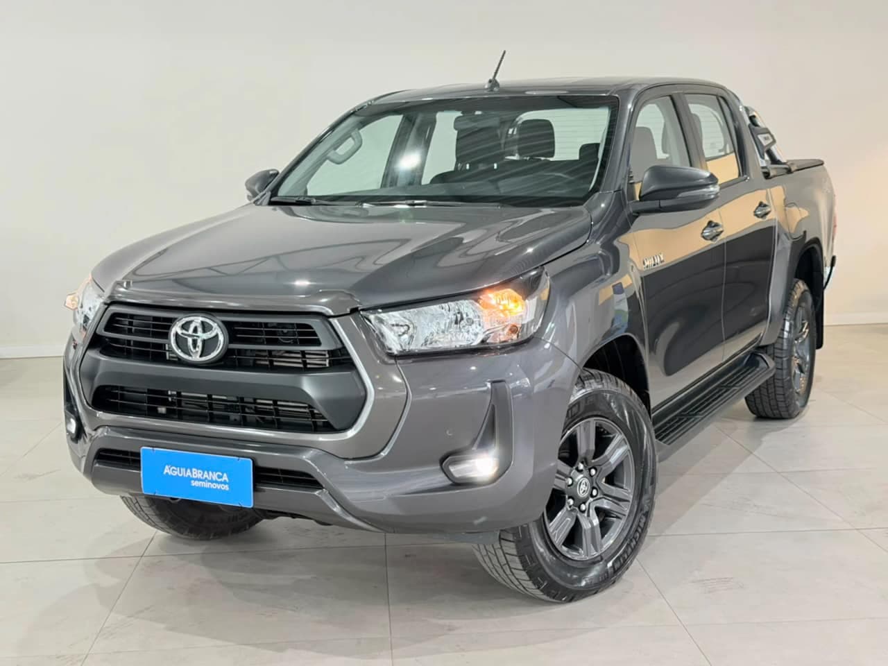 Toyota Hilux 2.8 D-4D TURBO DIESEL CD SR 4X4 AUTOMÁTICO