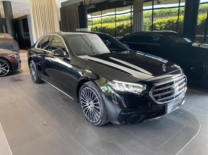 Mercedes-benz E 300 2.0 Mhev Exclusive 9g-tronic Hibrido 4p Automatico 2025