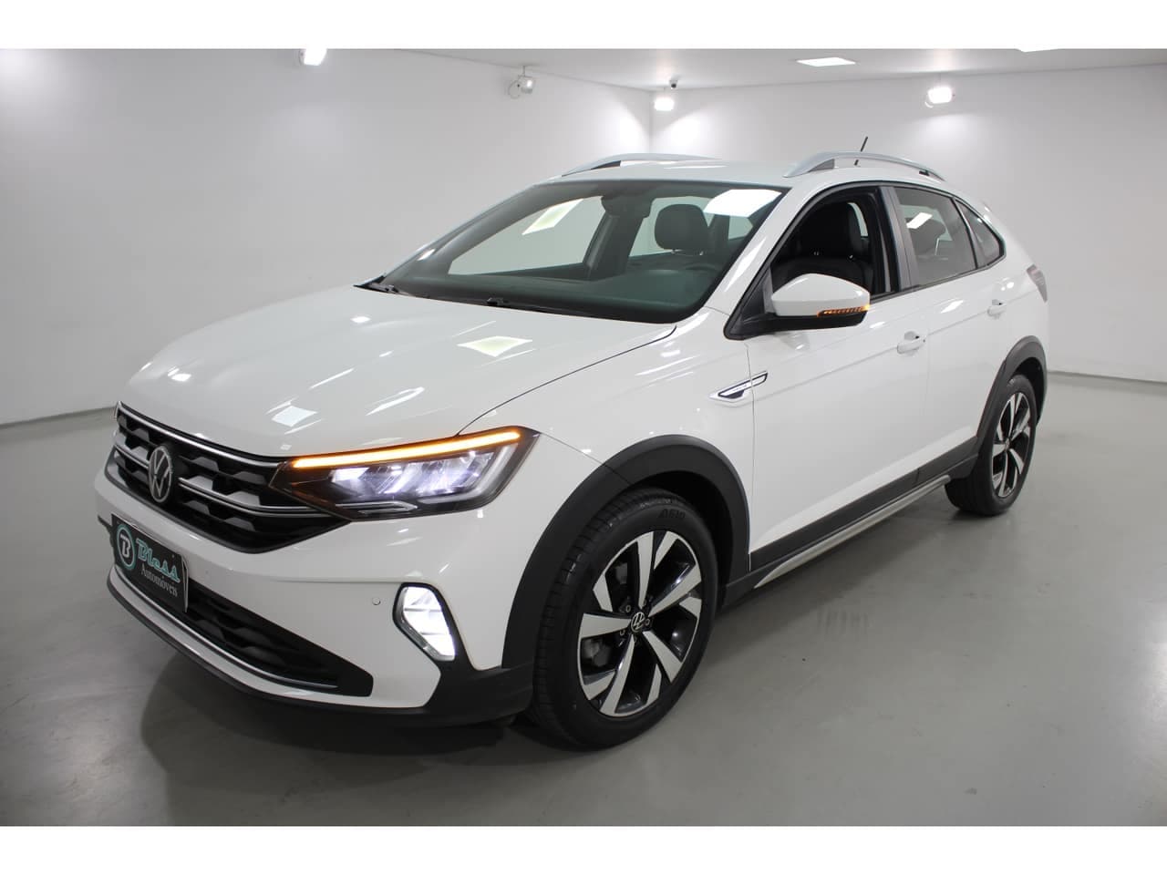 Volkswagen Nivus 1.0 200 TSI TOTAL FLEX HIGHLINE AUTOMÁTICO