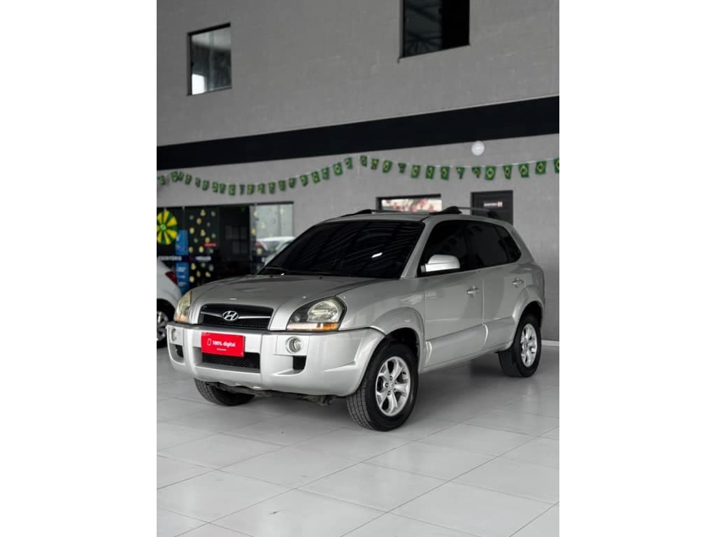 Hyundai Tucson 2.0 MPFI GL 16V 142CV 2WD GASOLINA 4P AUTOMÁTICO