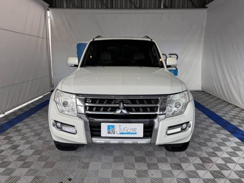 Mitsubishi Pajero 3.2 HPE 4X4 16V TURBO INTERCOOLER DIESEL 4P AUTOMÁTICO