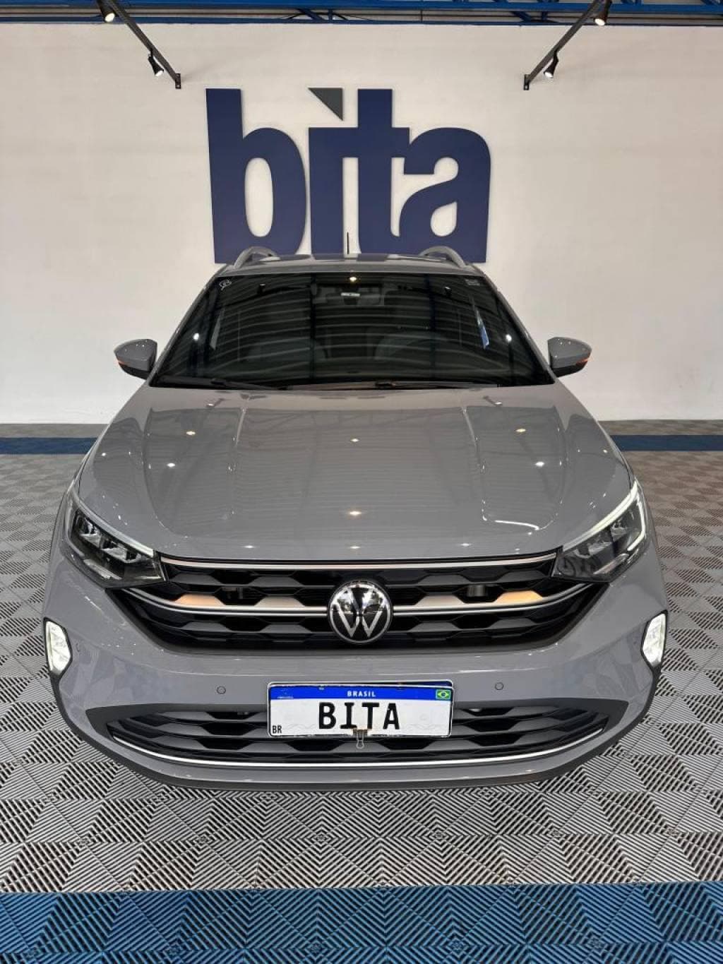Volkswagen Nivus Highline 1.0 200 TSI Flex Aut.