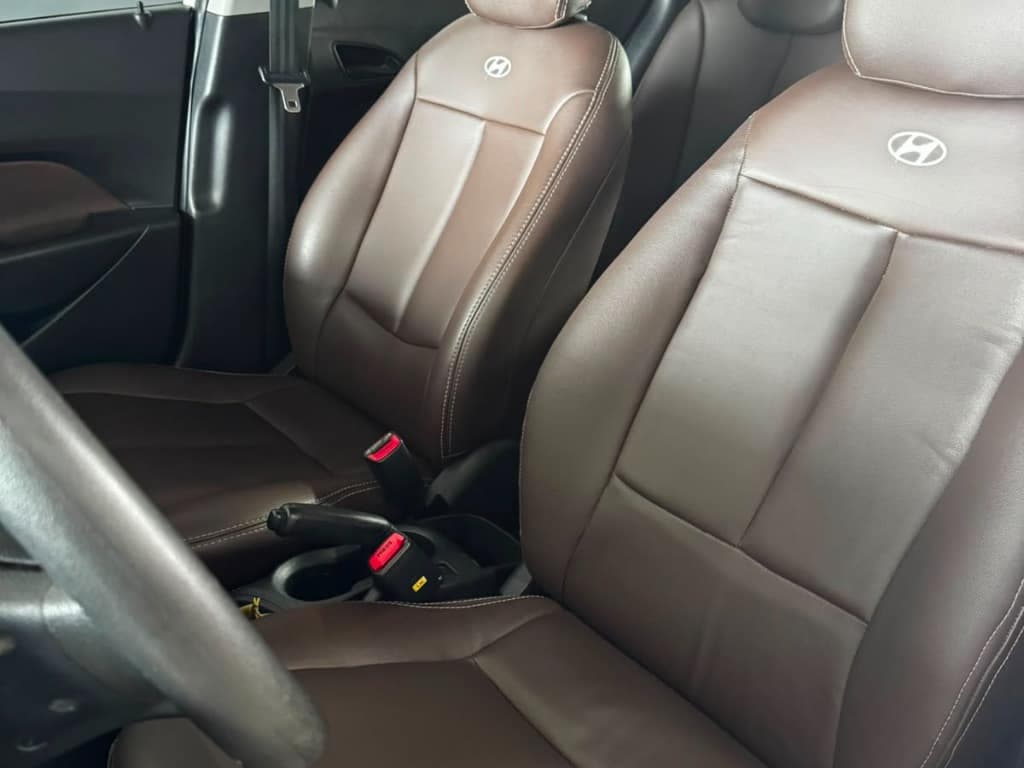 Hyundai Hb20 1.0 MULTIMÍDIA 4 PNEUS ZERO