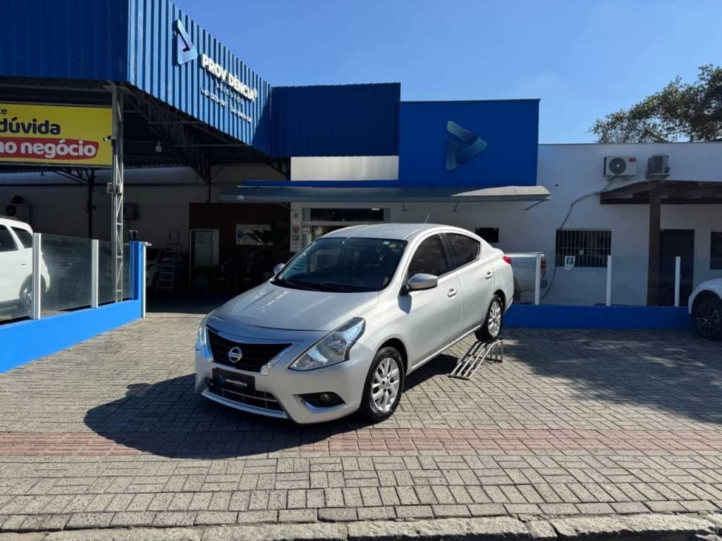 Nissan Versa 1.6 SL FLEXSTART MEC. 16V