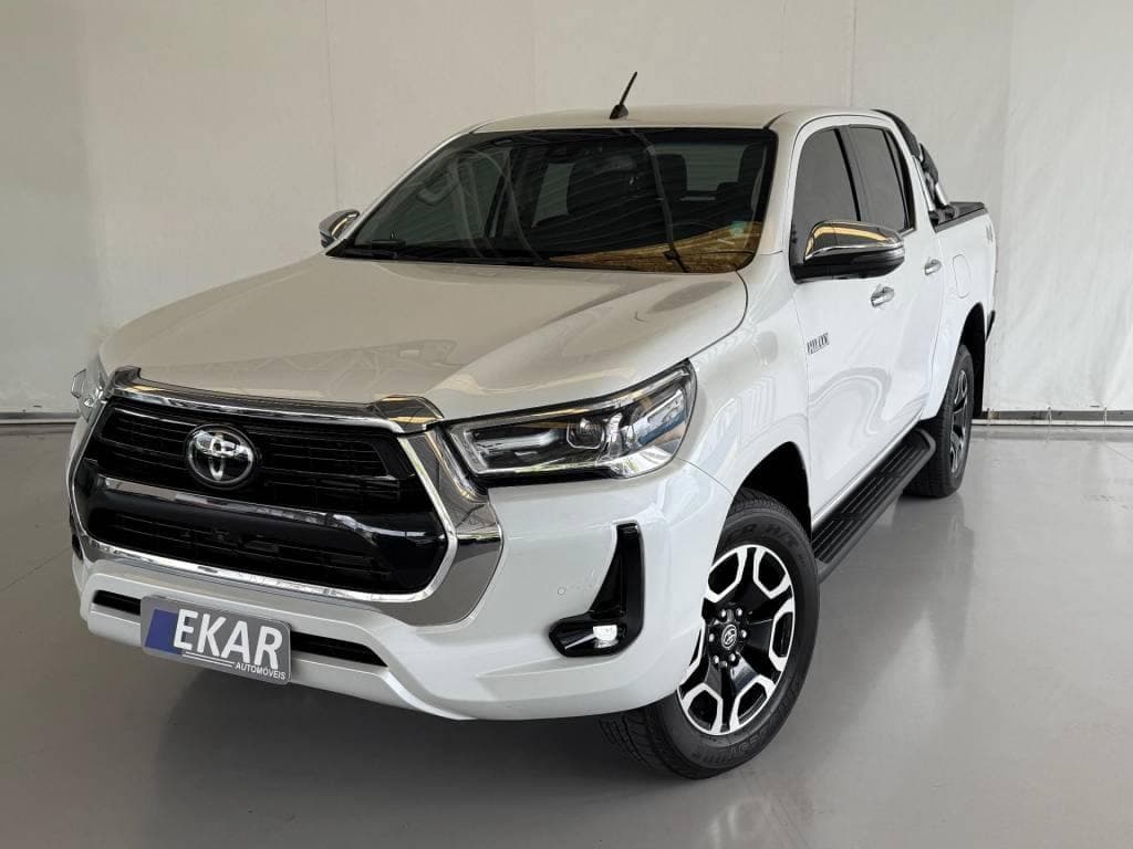 Toyota Hilux 2.8 SRX 4X4 DIESEL AUTOMATICA - 2024