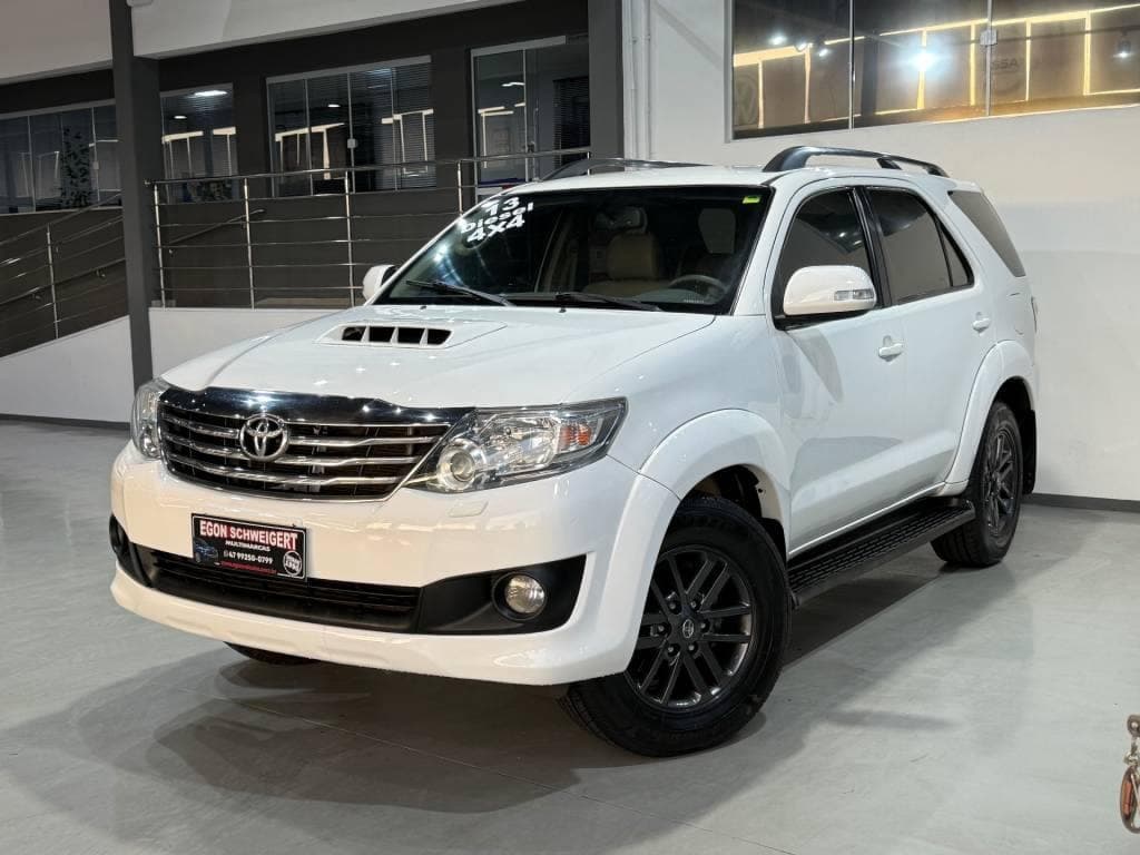 Toyota Hilux I/ SRV4X4