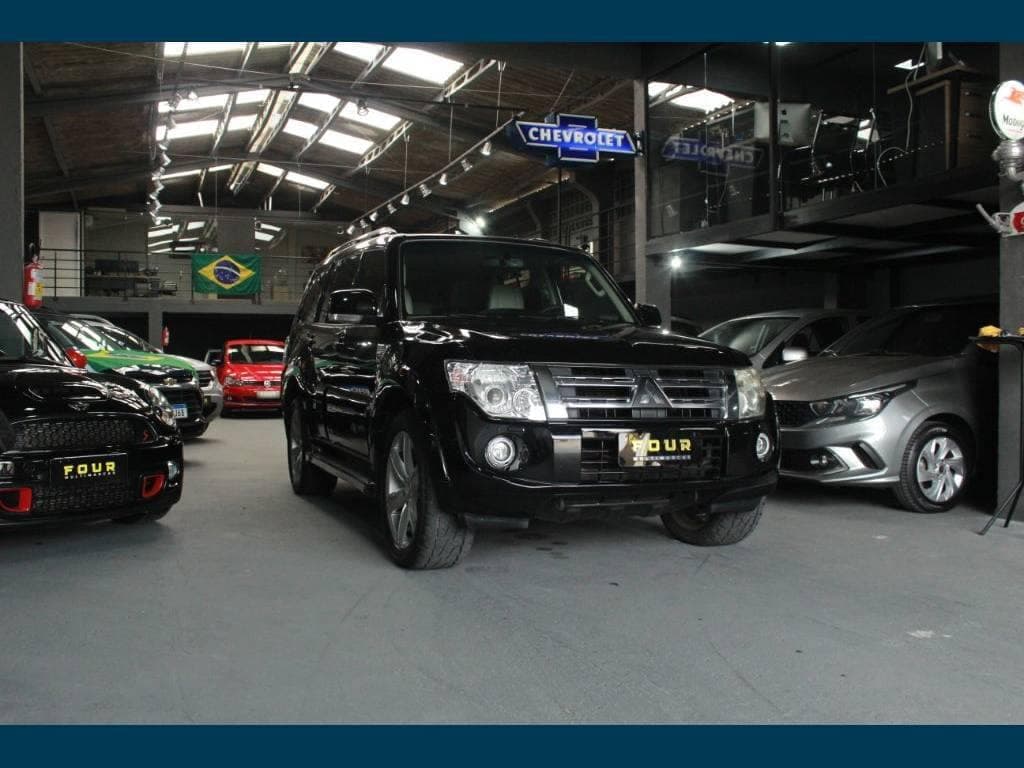Mitsubishi Pajero HPE Full 3.2 4x4 T.I.Dies. 5p Aut