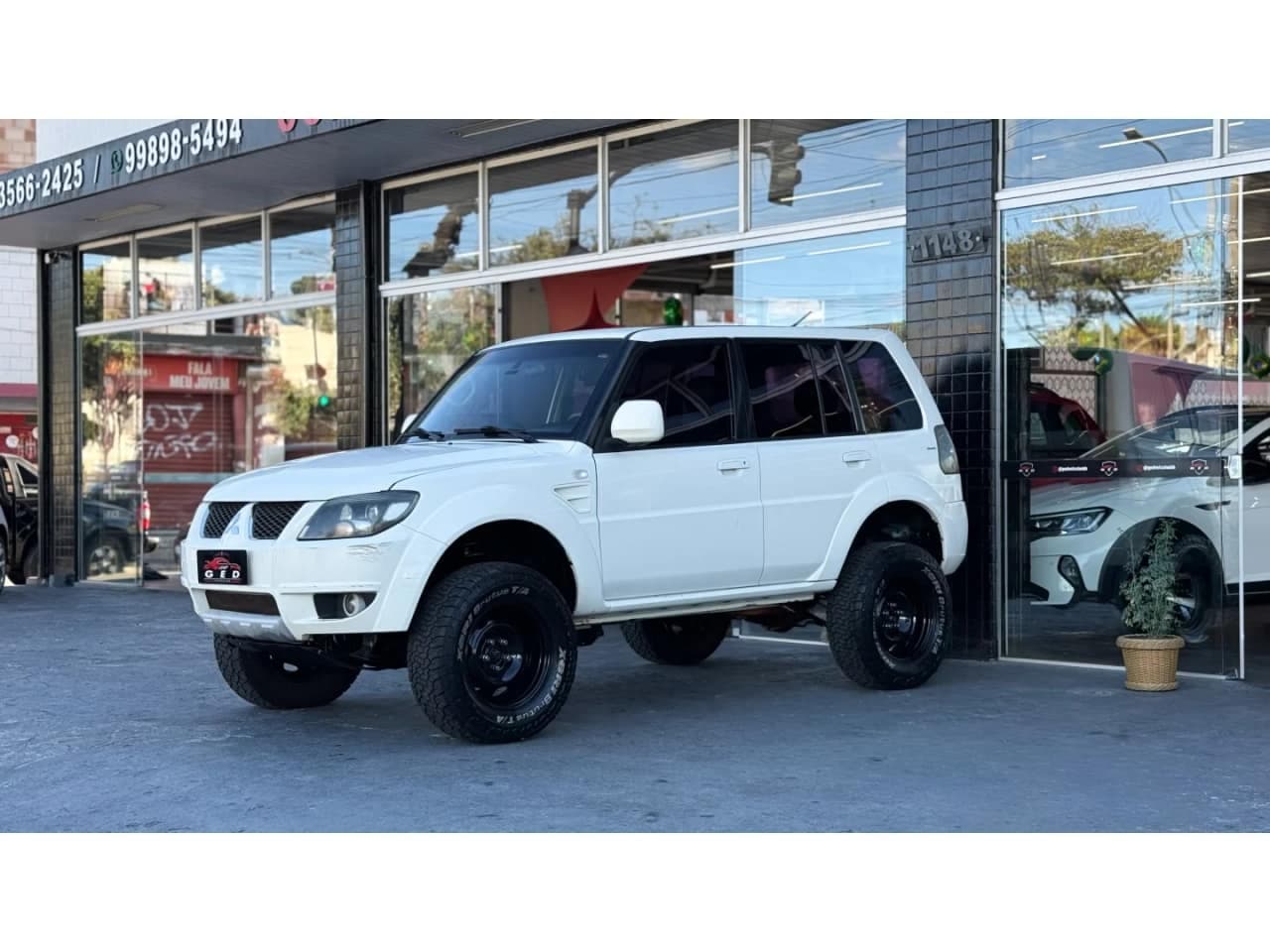Mitsubishi Pajero 2.0 4X4 16V FLEX 4P MANUAL