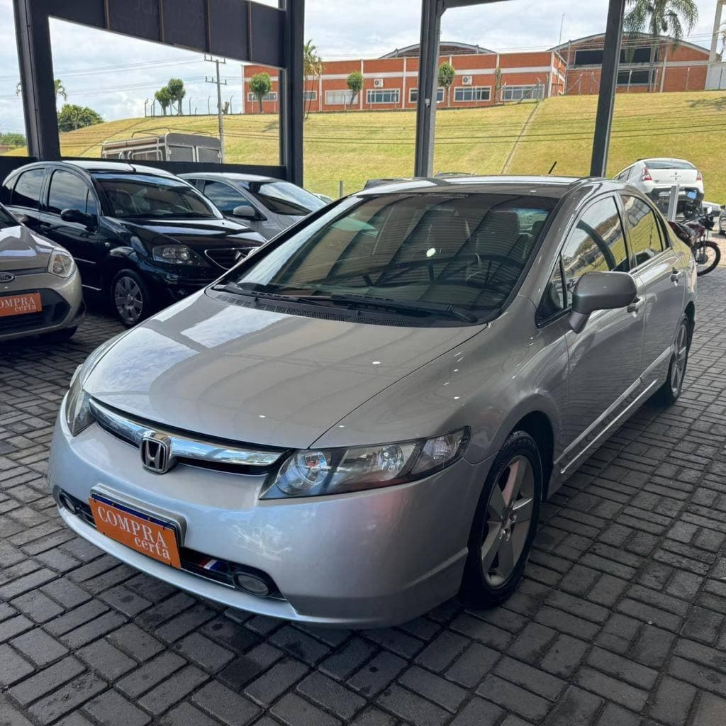 Honda Civic Sedan LXS 1.8/1.8 Flex 16V Mec. 4p
