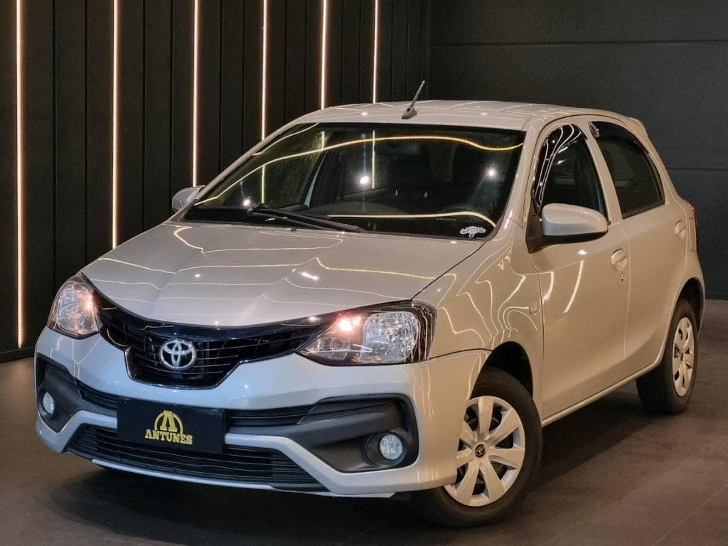 Toyota Etios X 1.3 Flex 16V 5p Manual.