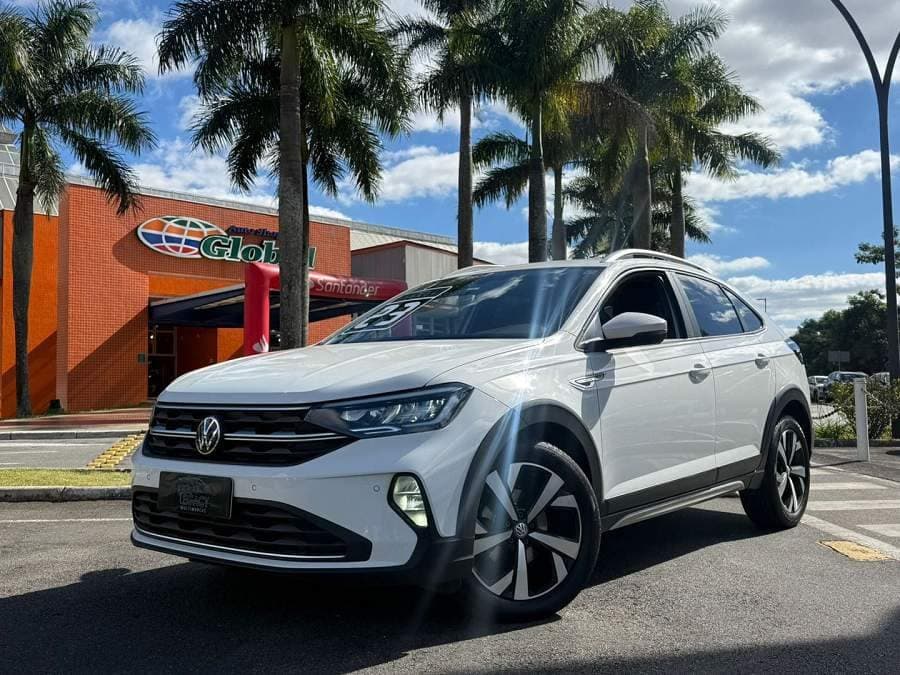 Volkswagen Nivus 1.0 200 TSI TOTAL FLEX HIGHLINE AUTOMÁTICO