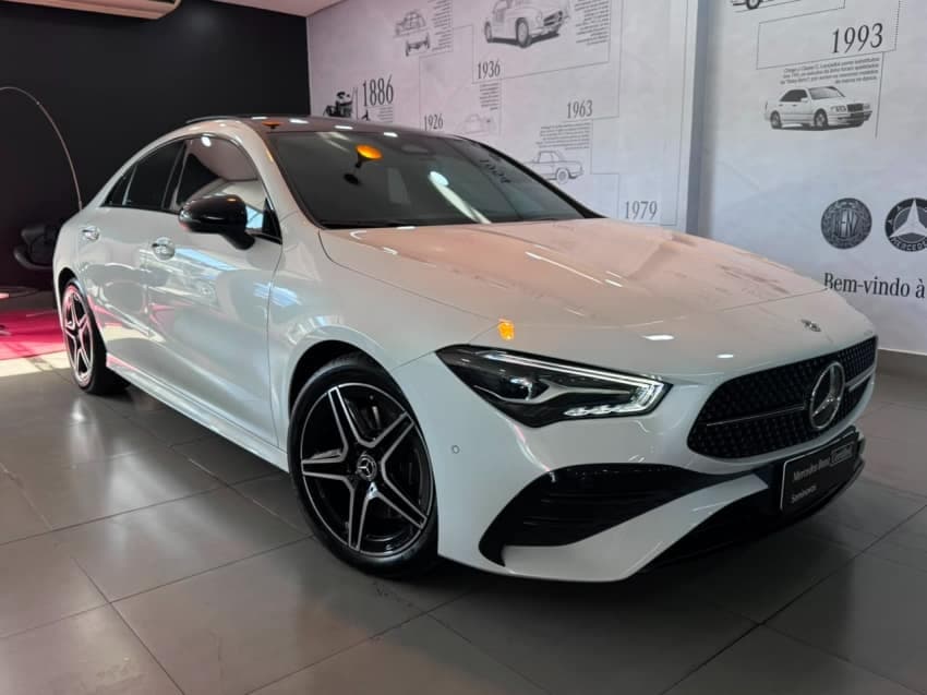 Mercedes-benz Cla 200 1.3 Mhev Amg Line 7g-dct Hibrido 4p Automatico 2024