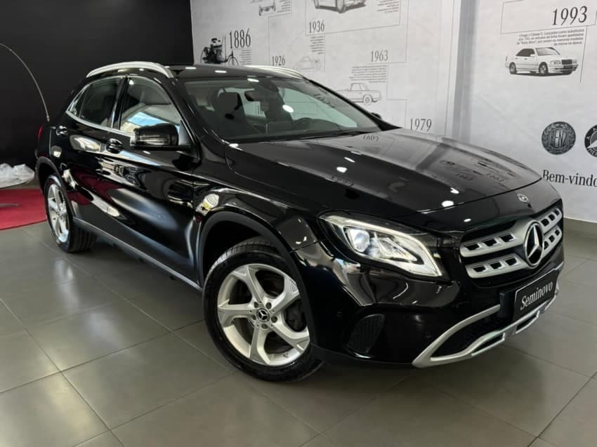 Mercedes-benz Gla 200 1.6 Cgi Flex Advance 7g-dct 4p Automatico 2019
