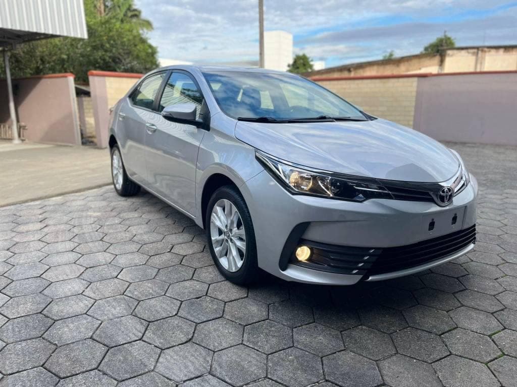 Toyota Corolla 2.0 XEI AT