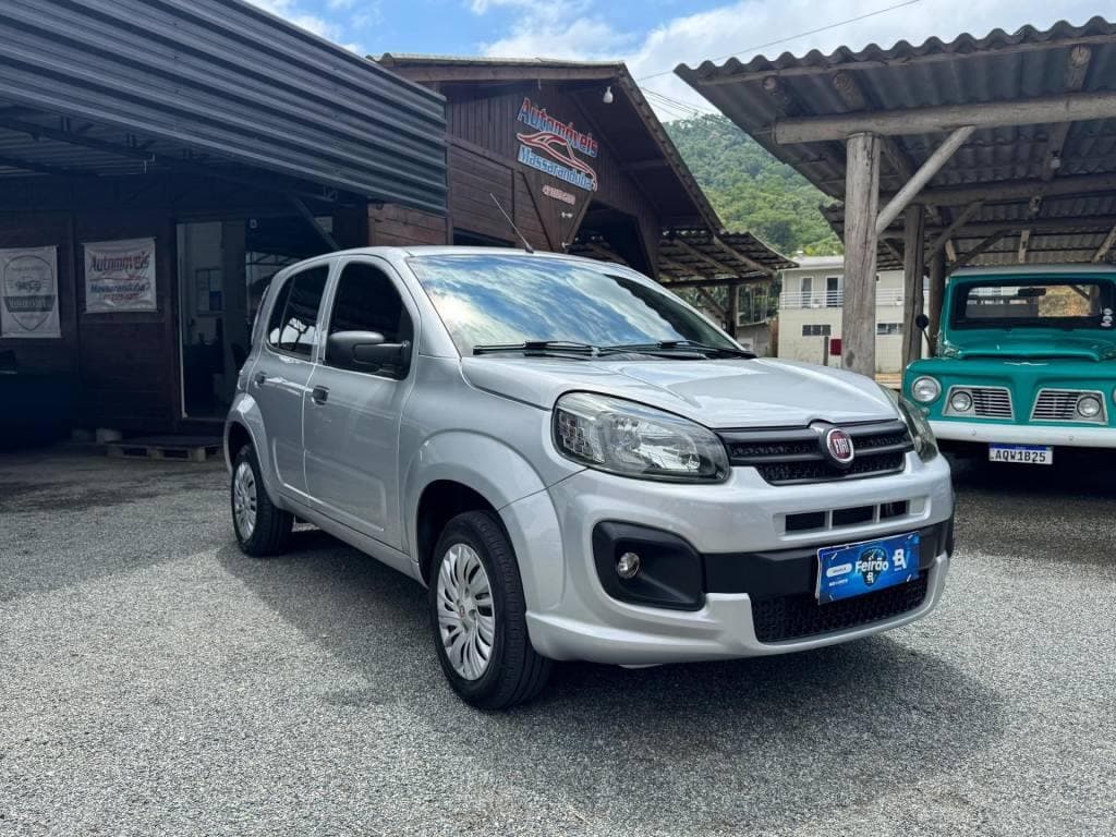 Fiat Uno ATTRACTIVE 1.0 Flex 6V 5p