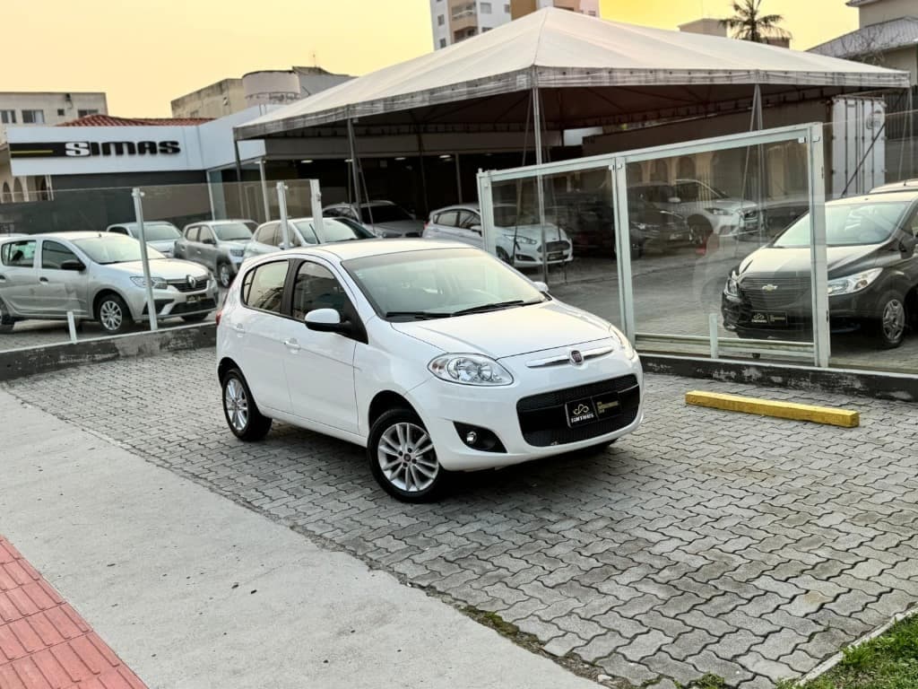 Fiat Palio ESSENCE 1.6