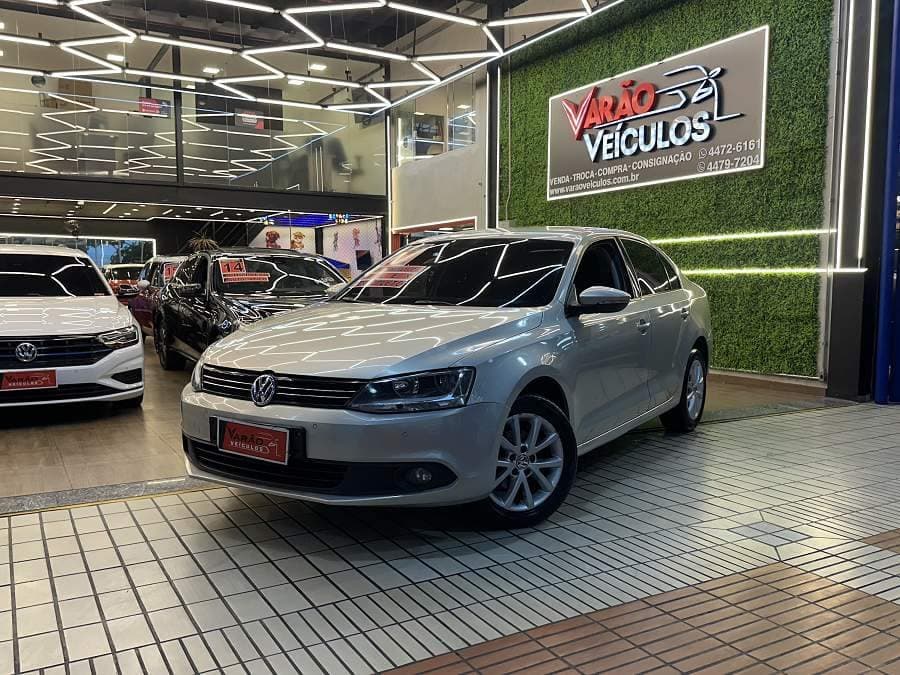 Volkswagen Jetta 2.0 COMFORTLINE - FLEX - AUTOMÁTICO - COMPLETO