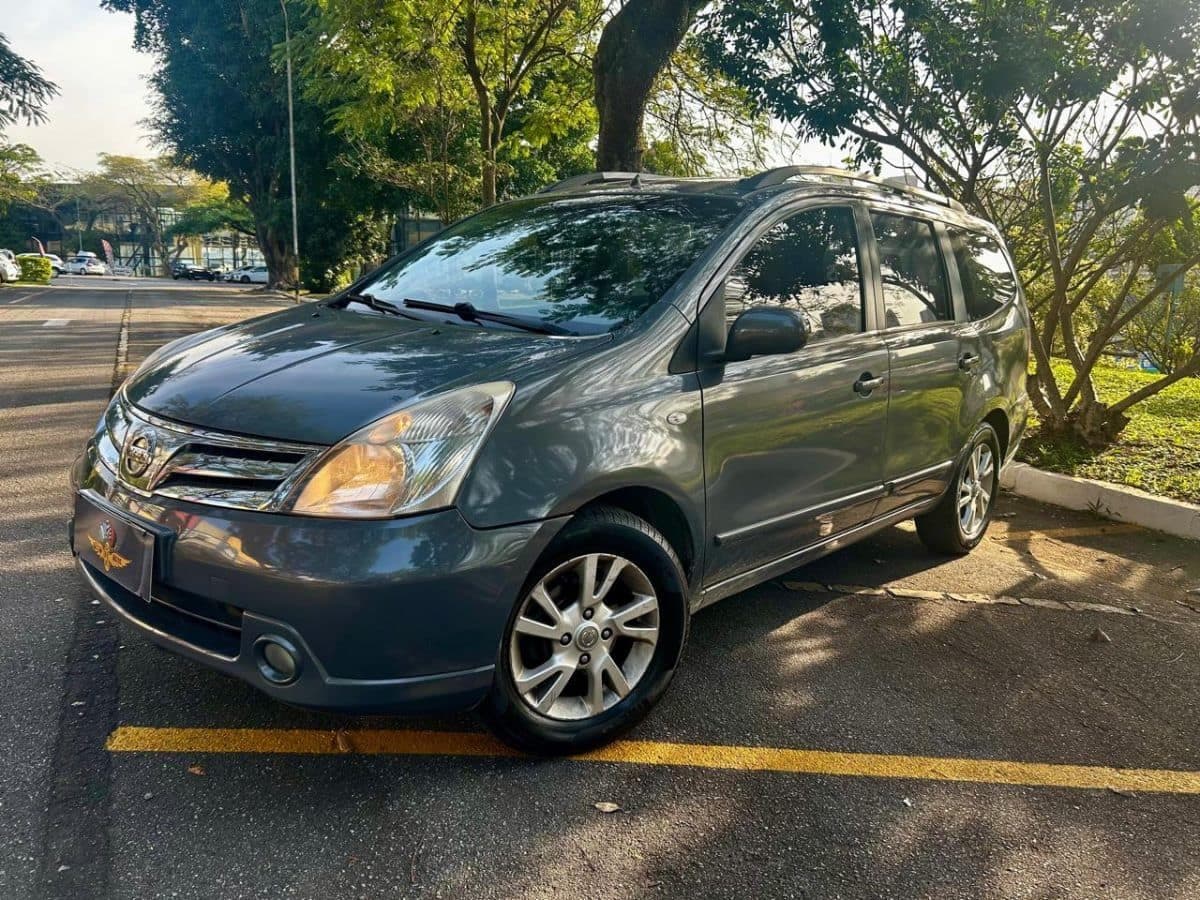 Nissan Grand Livina