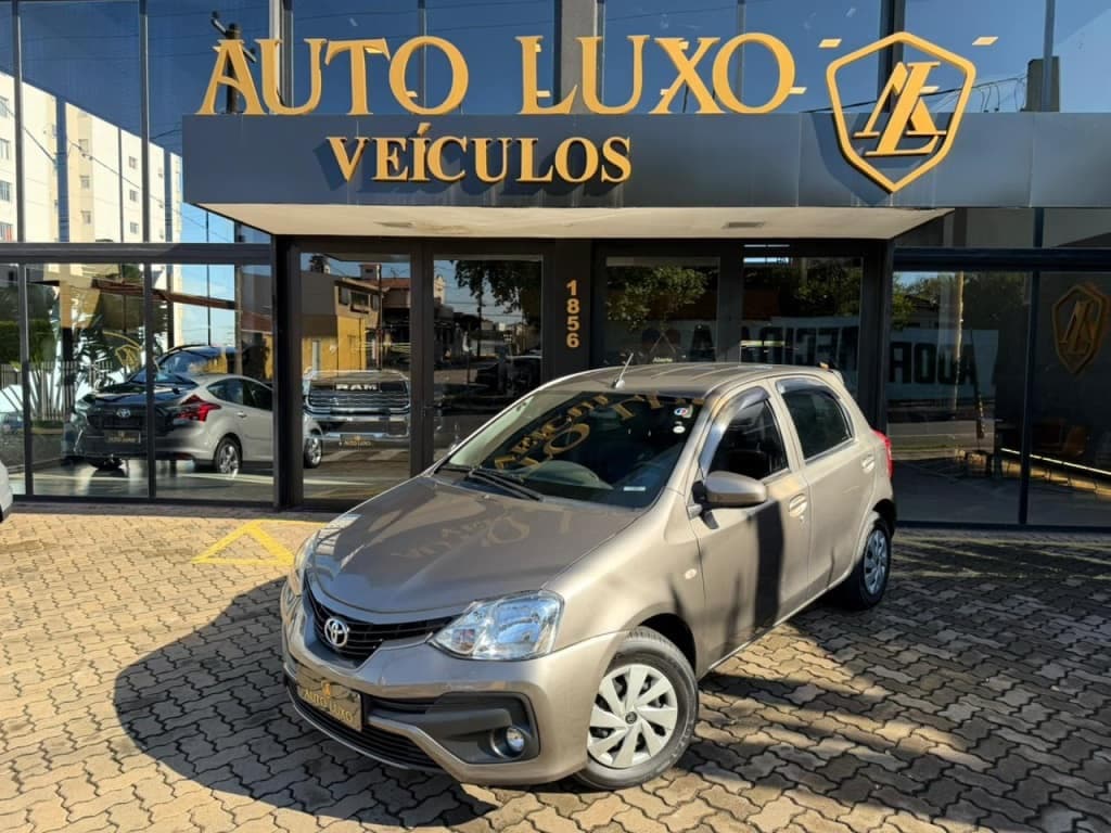 Toyota Etios 1.3 X 16V FLEX 4P MANUAL