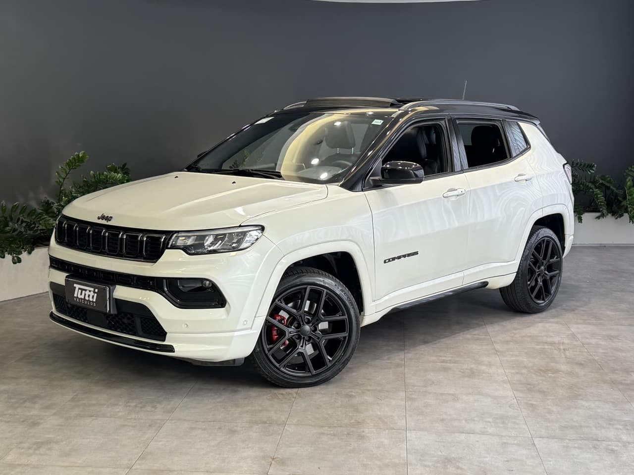 Jeep Compass 2.0 HURRICANE 4 TURBO GASOLINA BLACKHAWK AT9