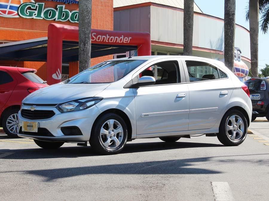 Chevrolet Onix 1.4 LT AUTOMÁTICO+MULTIMÍDIA E 59.000KM