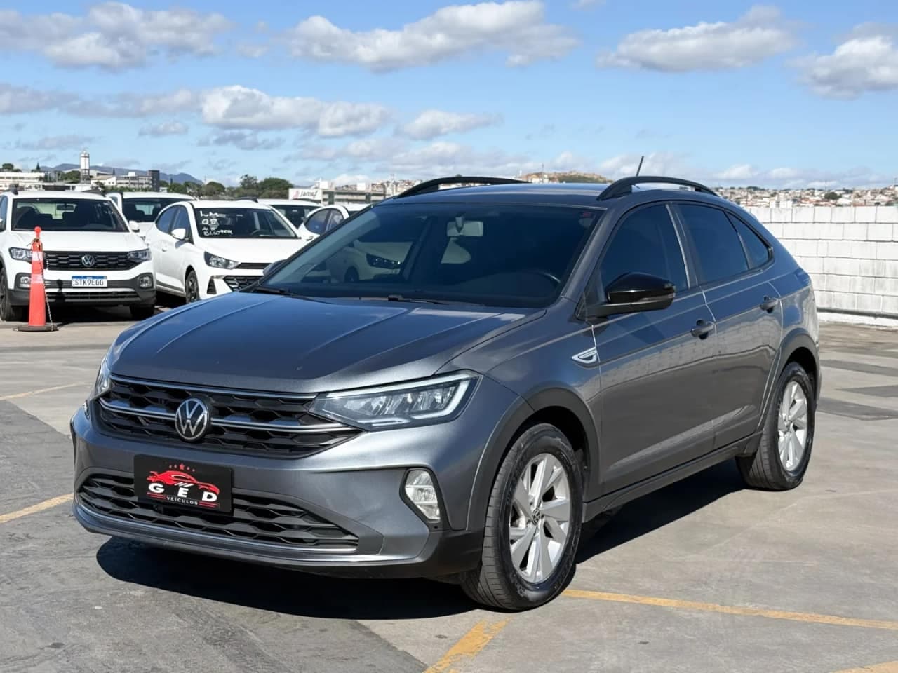 Volkswagen Nivus 1.0 200 TSI TOTAL FLEX COMFORTLINE AUTOMÁTICO