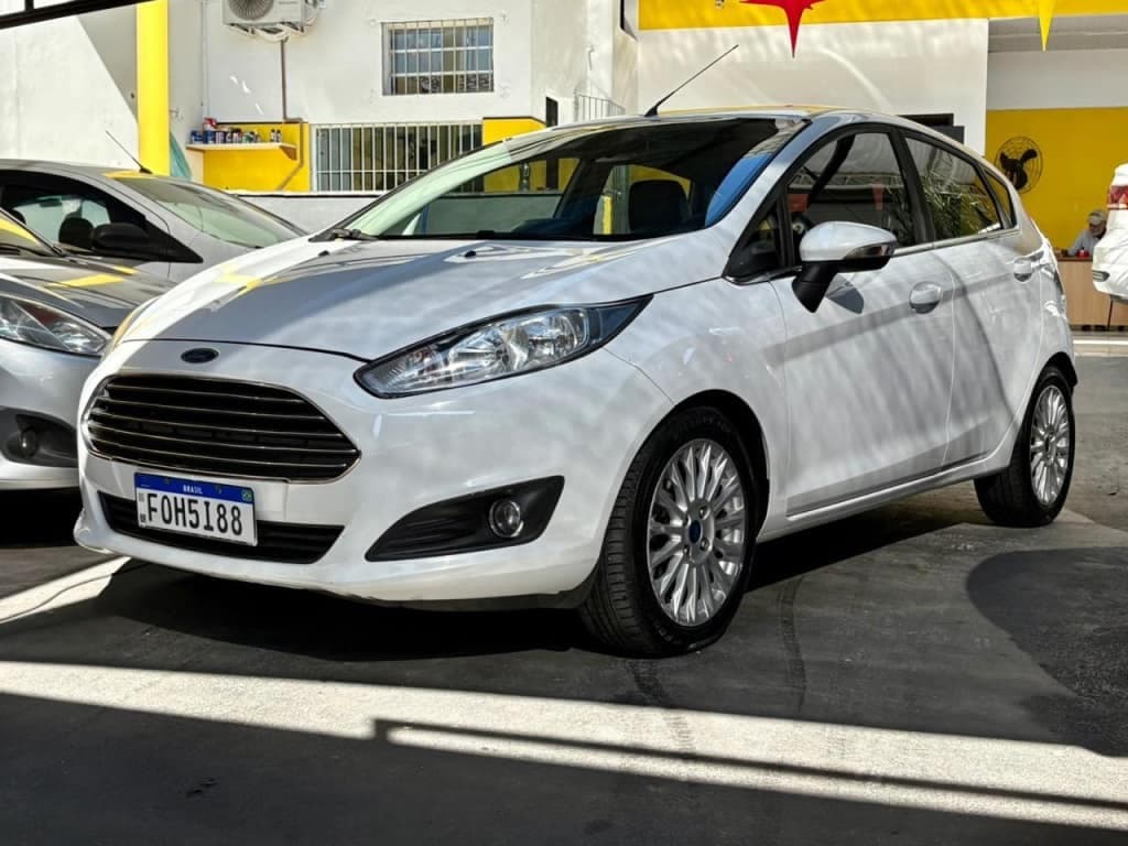 Ford Fiesta 1.6 SE HATCH 16V FLEX 4P POWERSHIFT