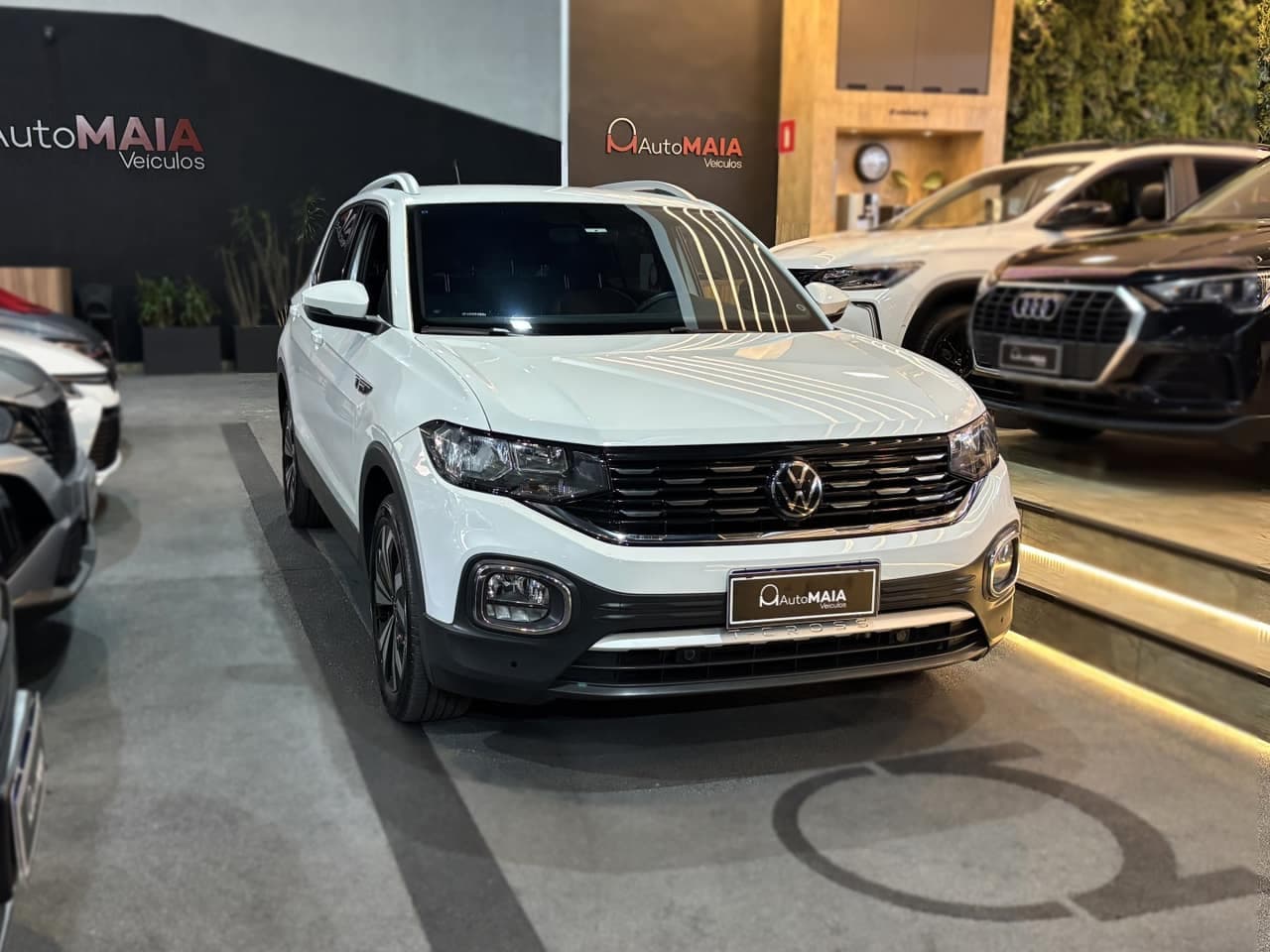 Volkswagen T-Cross 1.4 250 TSI TOTAL FLEX HIGHLINE AUTOMÁTICO