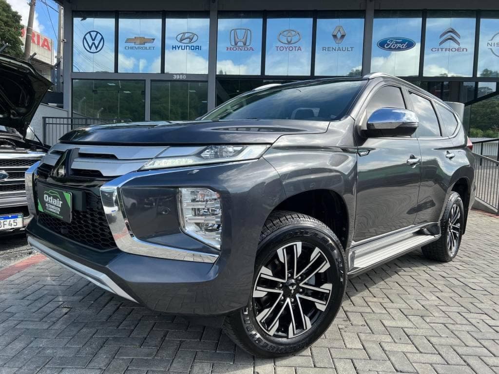 Mitsubishi Pajero Sport HPE-S 2.4 4x4 Diesel Aut.