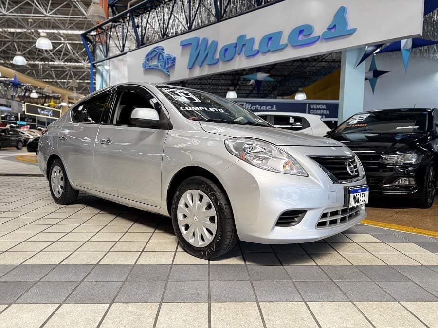 Nissan Versa 1.6 SV - MANUAL