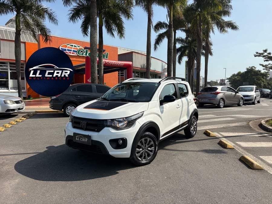 Fiat Mobi 1.0 TREKKING MULTIMÍDIA, VOLANTE MULTIFUNÇÕES
