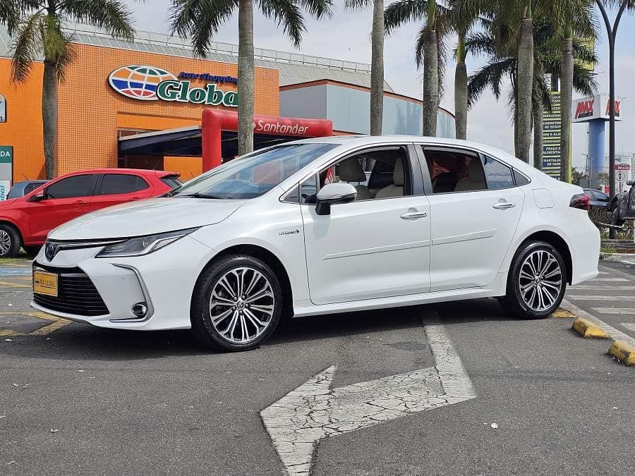 Toyota Corolla 1.8 HÍBRIDO ALTIS PREMIUM+