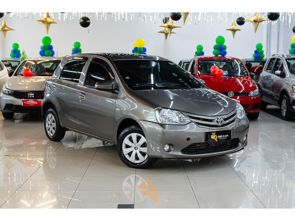 Toyota Etios 1.3 X 16V FLEX 4P MANUAL