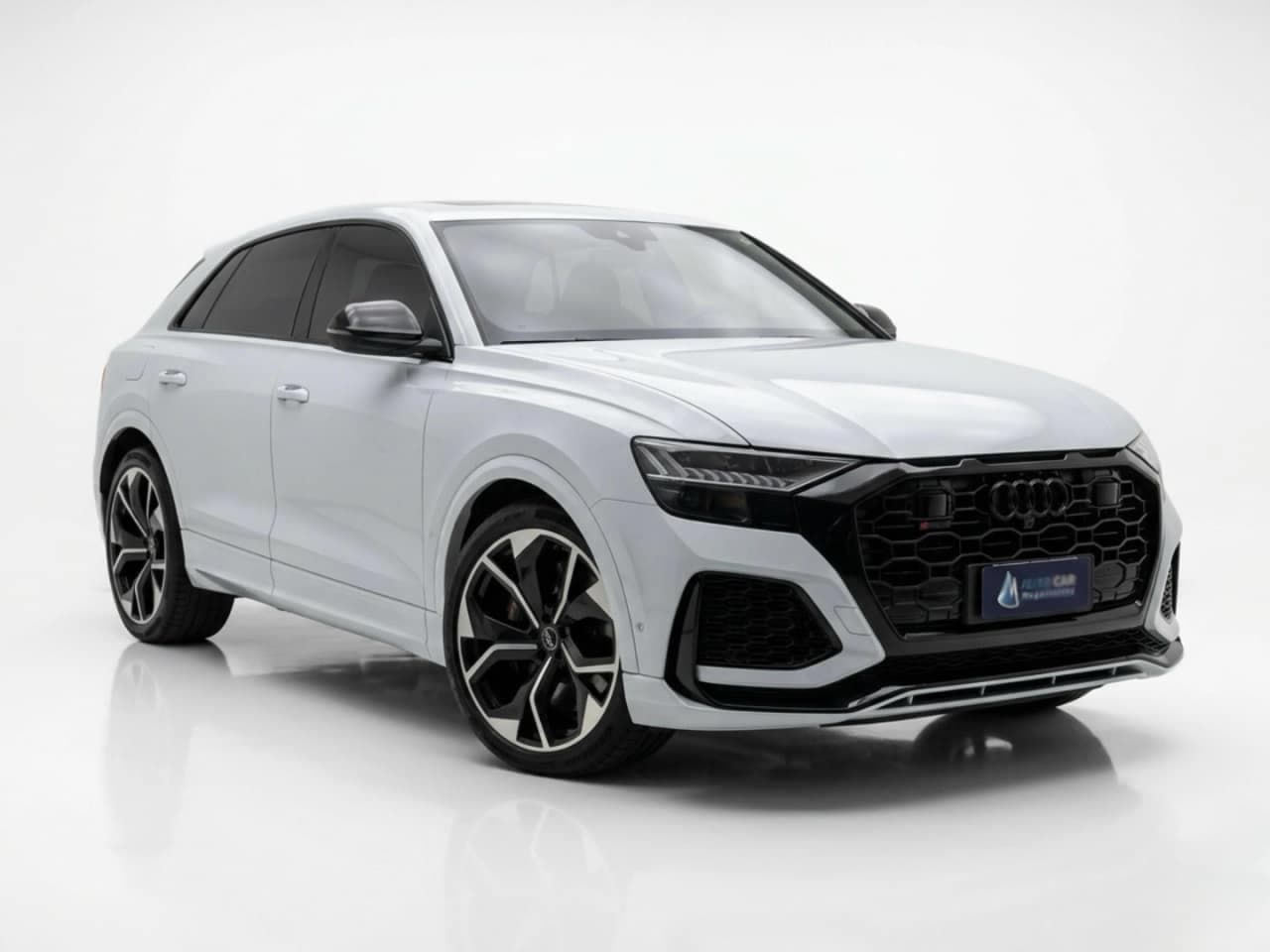 Audi RS Q8 4.0 V8 TWINTURBO MHEV TIPTRONIC