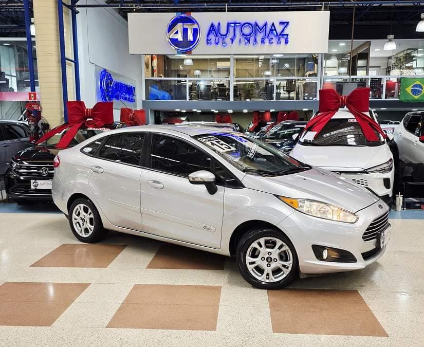 Ford Fiesta 1.6 SE SEDAN 16V + BAIXA KM