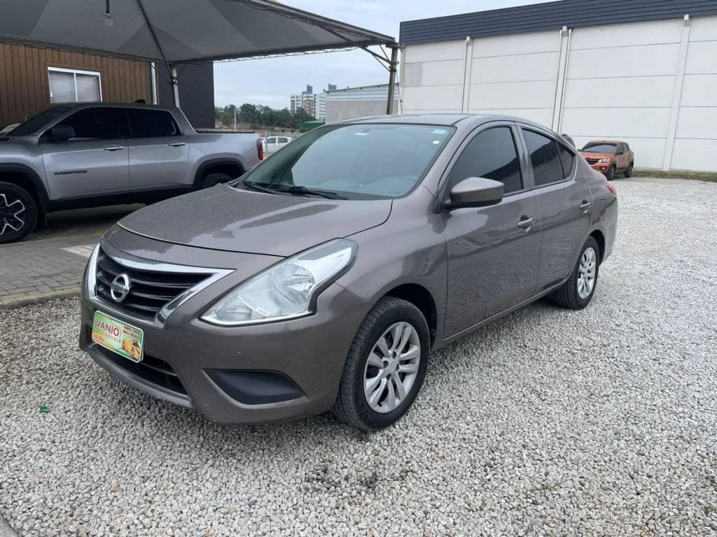 Nissan Versa 1.6 SV 16V
