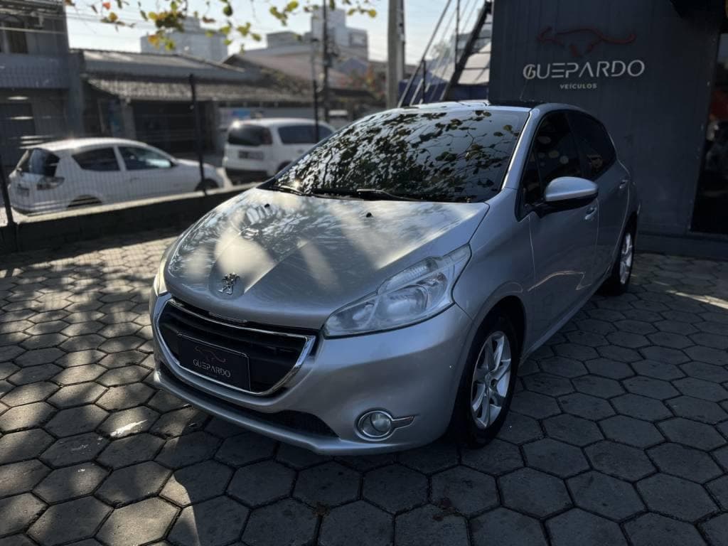 Peugeot 208 1.5 ALLURE 8V FLEX 4P MANUAL