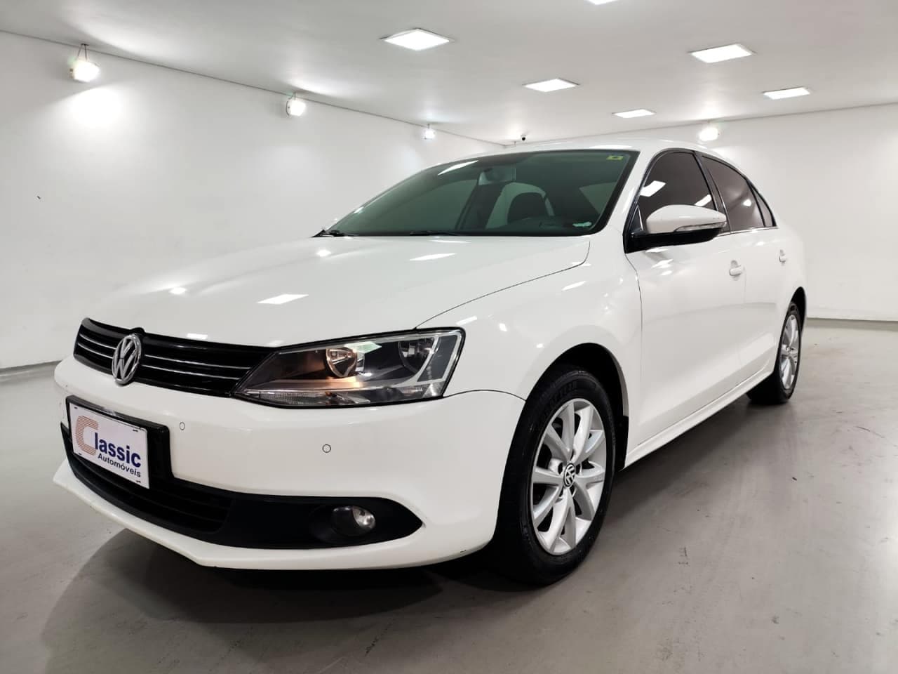Volkswagen Jetta 2.0 COMFORTLINE 120CV FLEX 4P TIPTRONIC