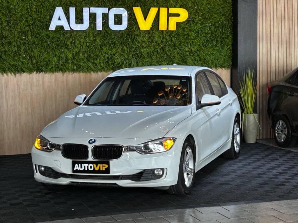BMW 320i
