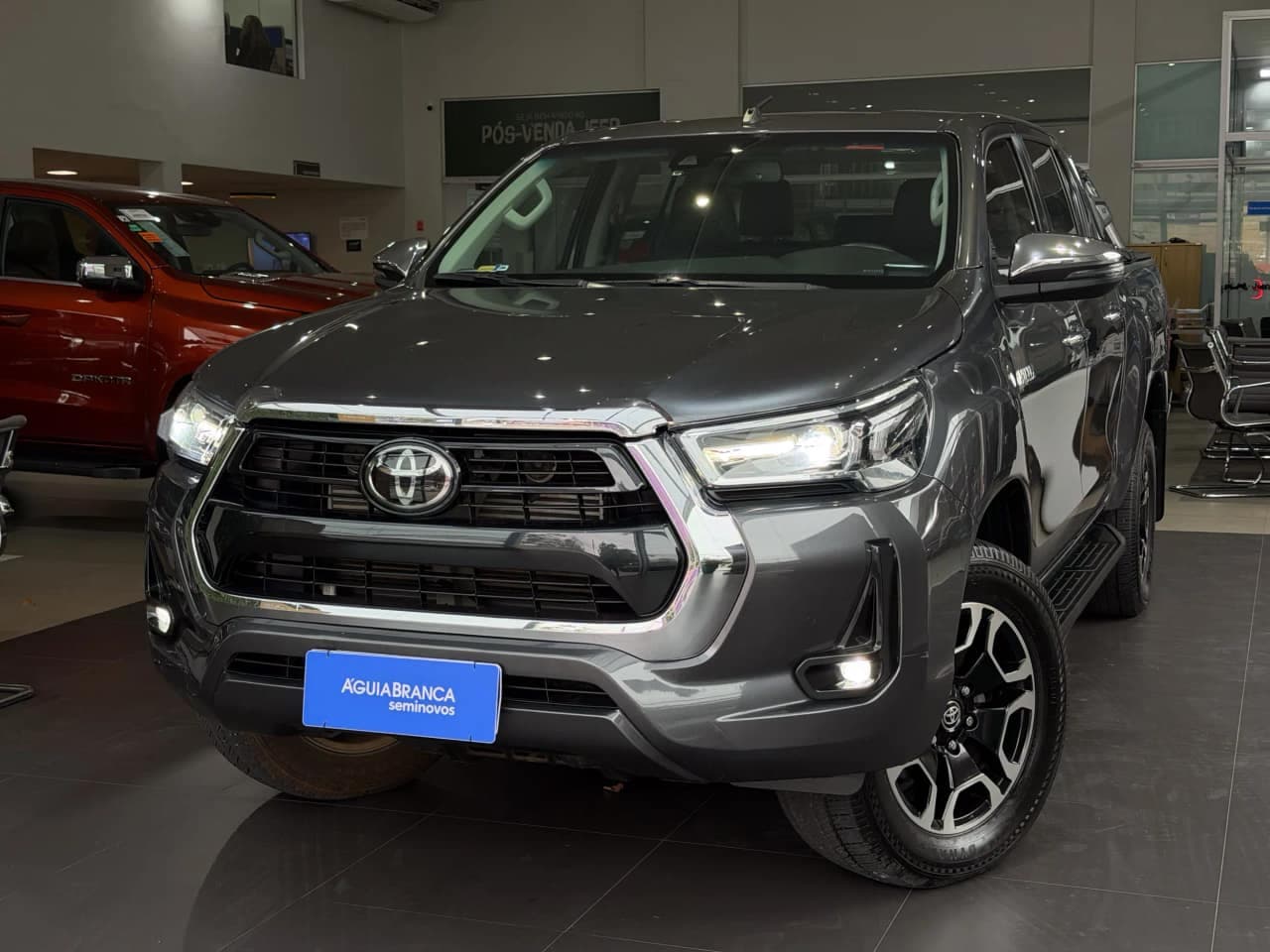 Toyota Hilux 2.8 D-4D TURBO DIESEL CD SRX 4X4 AUTOMÁTICO