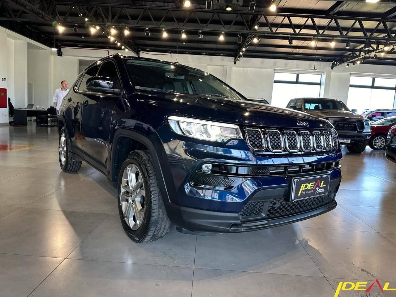 Jeep Compass LONG. T270 1.3 TB 4x2 Flex Aut.