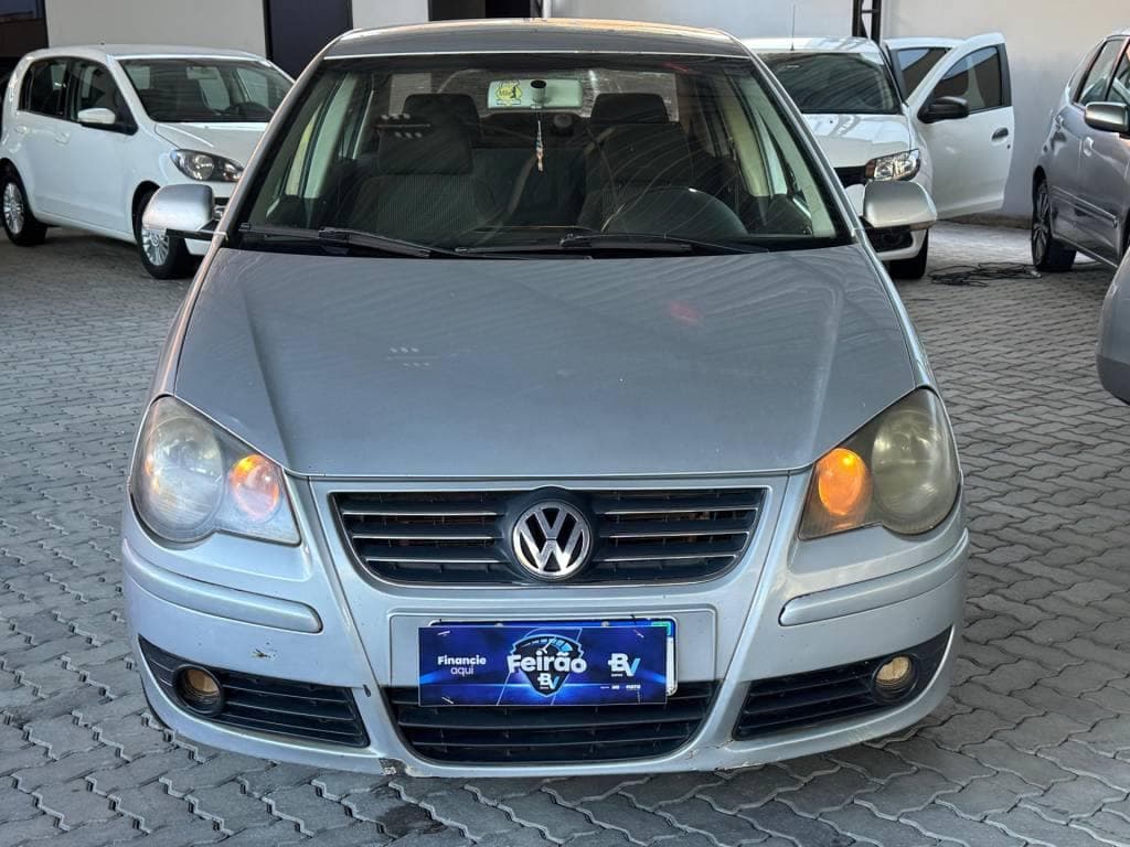 Volkswagen Polo 1.6 SED.COMFORT. I MOTION T.FLEX 8V
