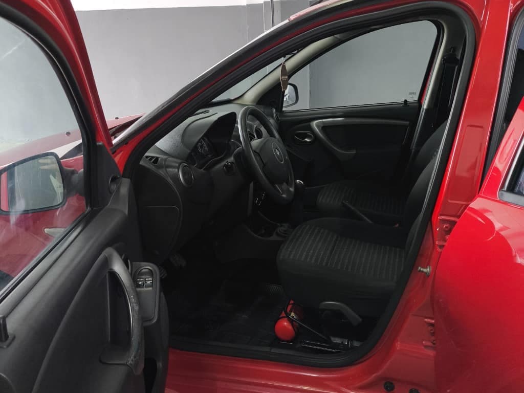 Renault Sandero EXPRESSION 1.0 COMPLETO