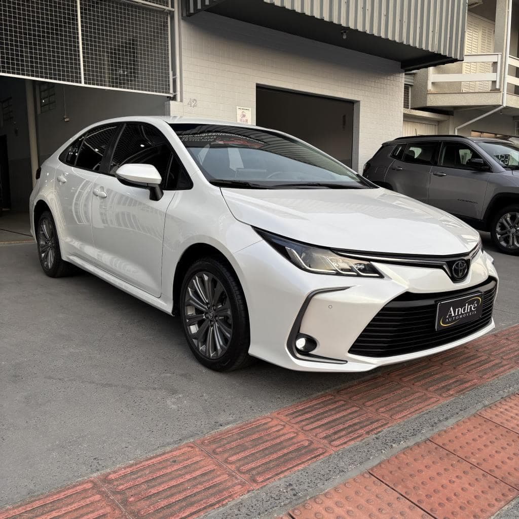 Toyota Corolla XEi 2.0 Flex 16V Aut.