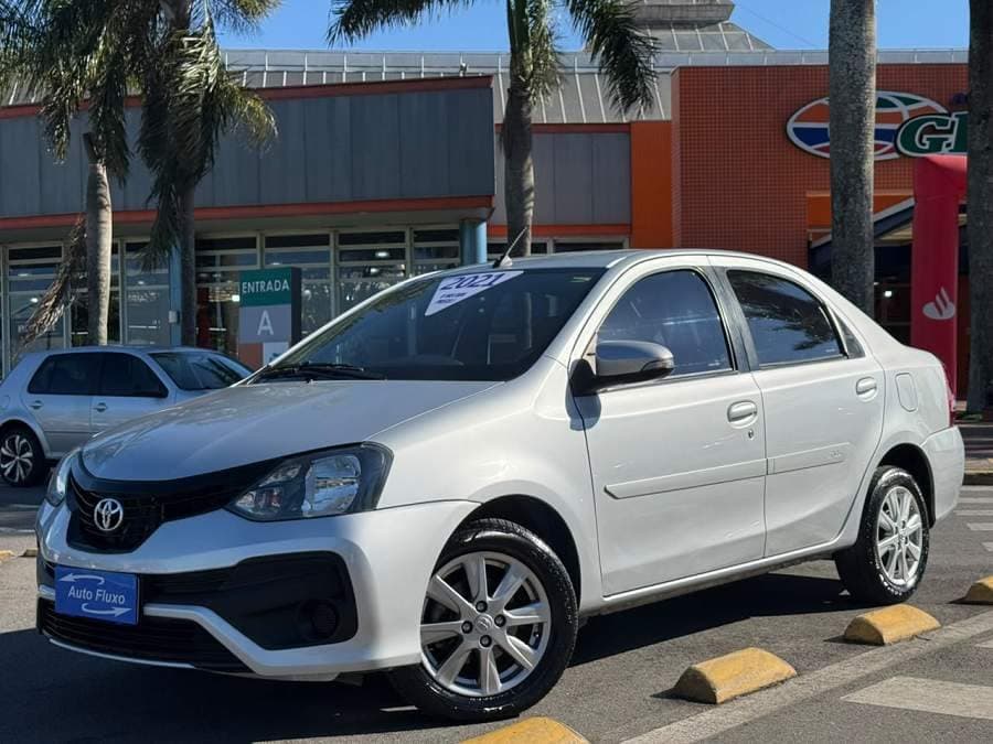 Toyota Etios XPLUS SEDAN 1.5