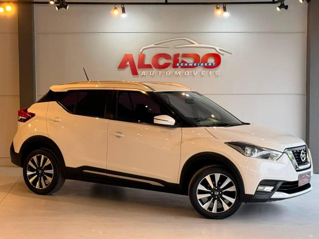 Nissan Kicks SV CVT