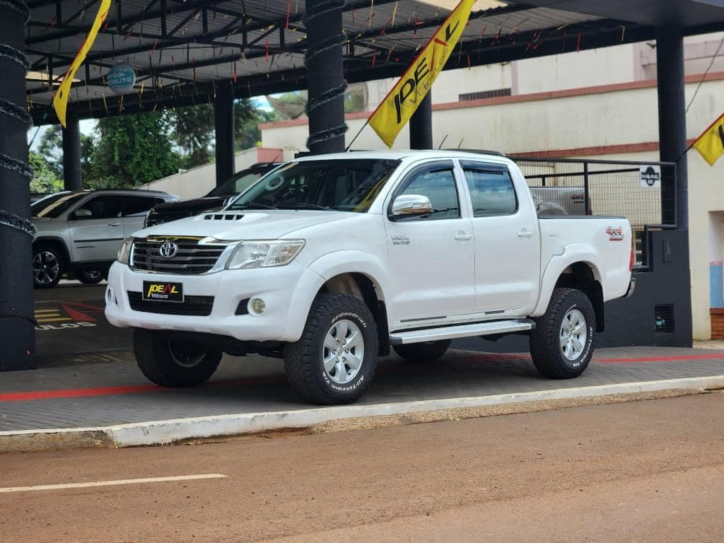 Toyota Hilux CD4X4 SRV