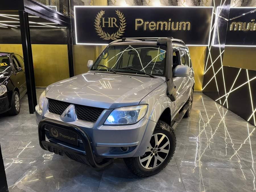 Mitsubishi Pajero TR4 COMPLETA MANUAL FLEX 4X4 BANCOS EM COURO